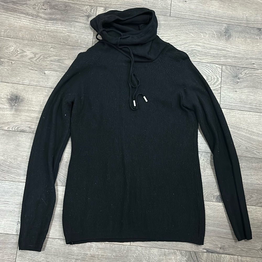Cyrus Turtle Neck Knit